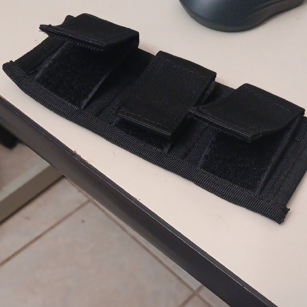Black Soaf Apeed Loader Tripple Pouch